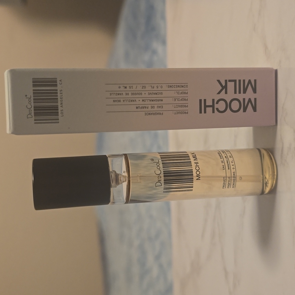 DedCool Mochi Milk Travel Spray 15ml Mini New BNIB - Picture 4 of 4